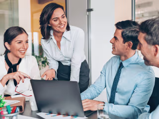 Breaking the Glass Ceiling: Empowering Women to Pursue Leadersh…