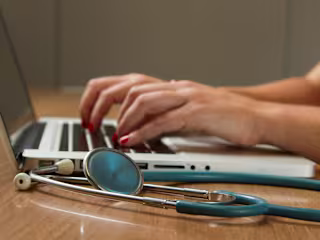 Empathetic Customer Advicer for Healthcare