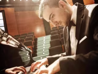 Pianist Alberto Ferro's Personal Website
