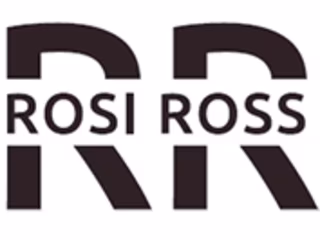 Social Media Manager and Copywriter|Rosi Ross 罗天择