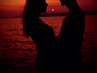 Sign up copy to the email list of a relationship coach