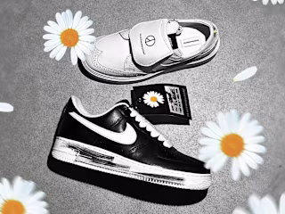Sneaker Reseller | Social Media Posts
