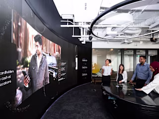 UX design for immersive multi-screen visitor center