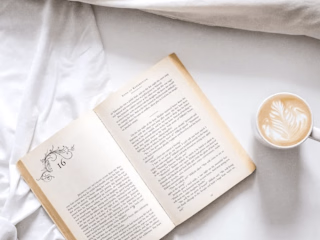 Books Every 20-Something Woman Should Read | Her Campus