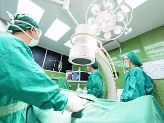 Dr. Abizer Kapadia – Dubai