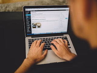 Blog Post: The 6 Rules to Writing Headlines That Get Reads