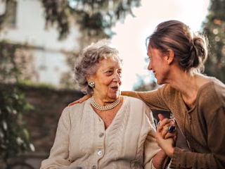 10 Best Pieces of Jewelry for Mom: Mother's Day Edition