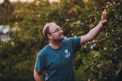 Heritage hunter: rediscovering lost apple varieties