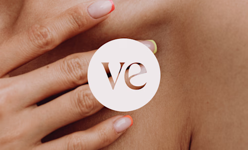 Clear as glass branding for Verre Aesthetics