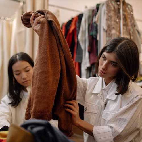 A Guide to the Best Secondhand, Vintage, and Small Designer Sho…