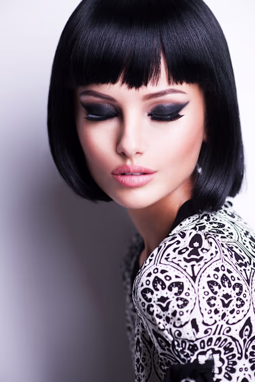 Step-by-Step Guide to Achieve the Perfect Smokey Eye Look