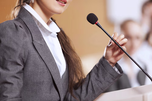 Brand Voice Guide: Dani Donovan (Done on Spec)