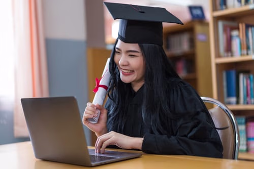 Why Pursuing a Master's in Business Online is a Smart Move?
