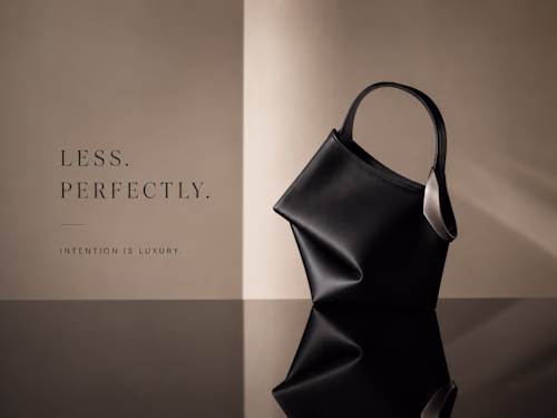Hardware & Accents: The standout