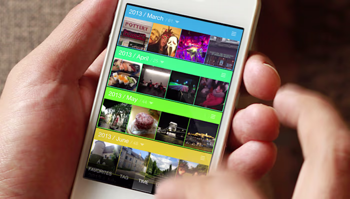 Instants: An Innovative Photo Browsing App