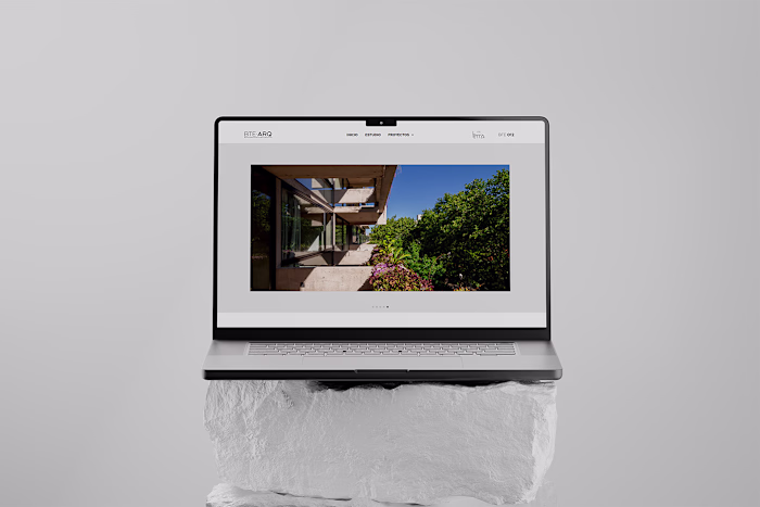 Bustamante Arquitectura: Minimalist Website Redesign