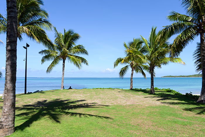 A Tropical Postcard Wedding At the InterContinental Fiji Resort…