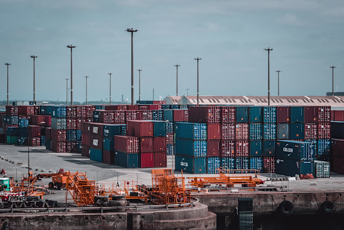 2,100-word blog for Hive: LCL vs FCL: Which is best? 