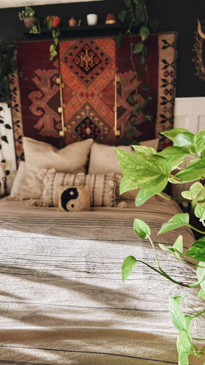 Make My Bed With Me 🌿