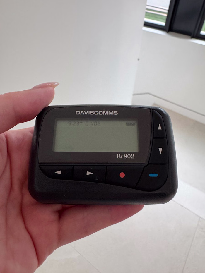 X Pager: Real-Time Social Notifications on Physical Hardware