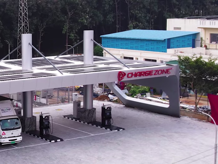ChargeZone Unveils Ultra-Fast Supercharging Hub on Bangalore