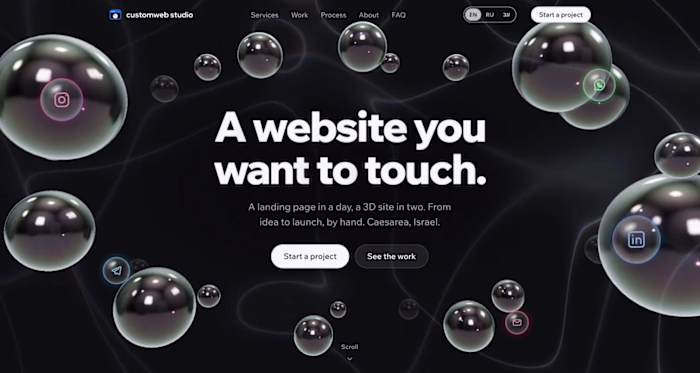 customweb studio — my own studio site in three languages