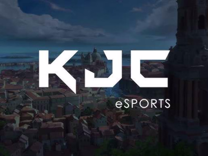 Gaming articles