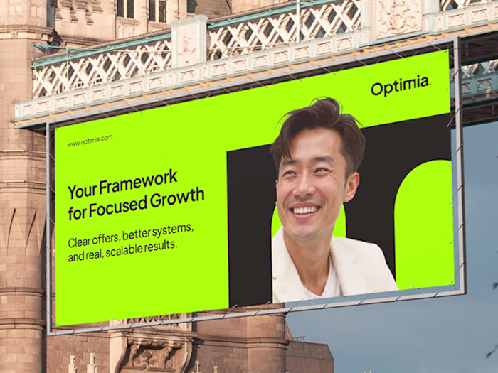 Optimia | Digital Consultant Logo