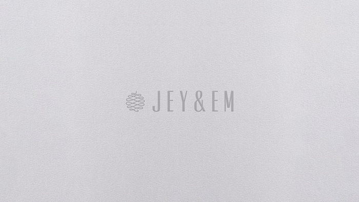 Jey & Em — Simply Travel