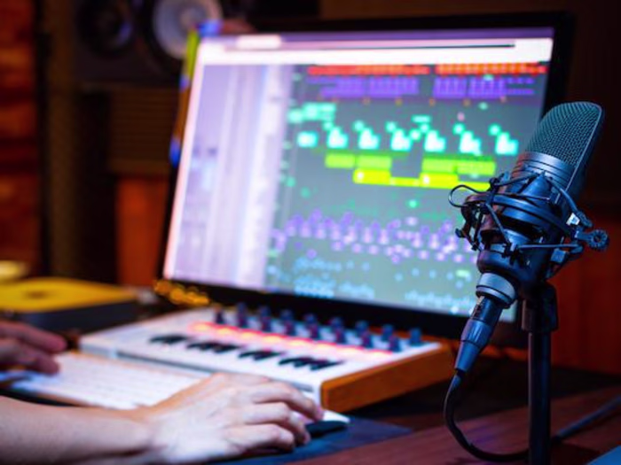 Mastering Podcast Editing: A 500-Episode Journey