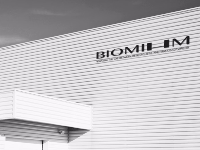 BIOMIHM Essential Branding