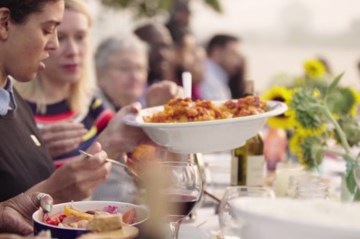 "The Longer Table", Amnesty International