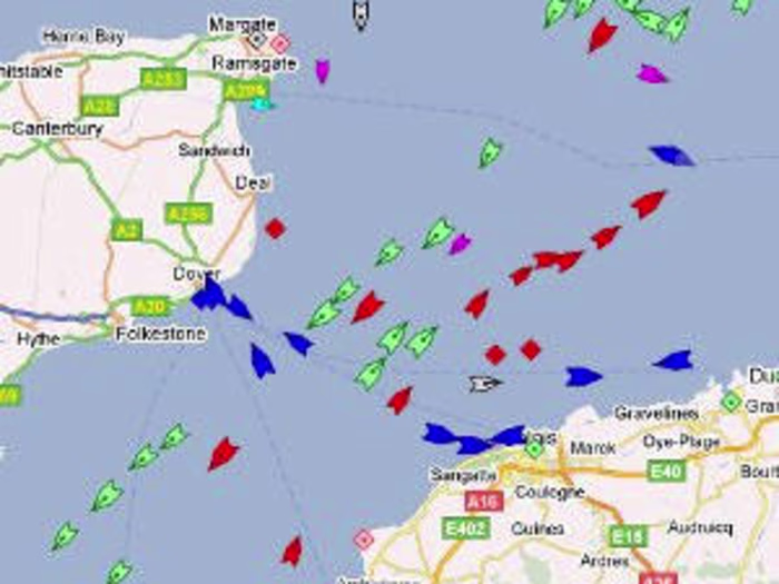 AIS (ship) tracker