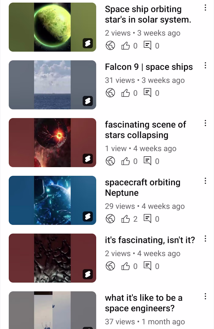 Falcon 9 space ships
