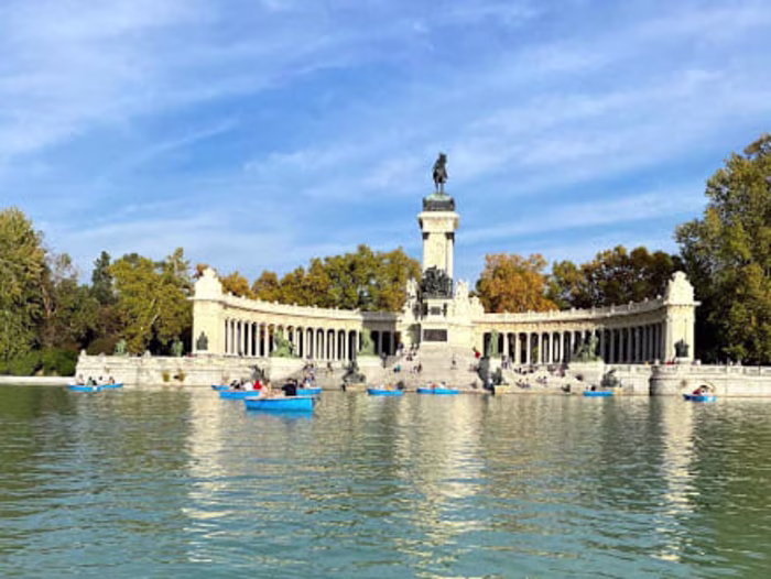 Travel Blog 