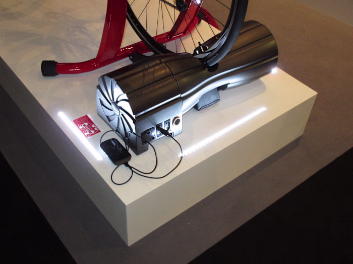 Red Dot Award 2012: Portable Charge Unit
