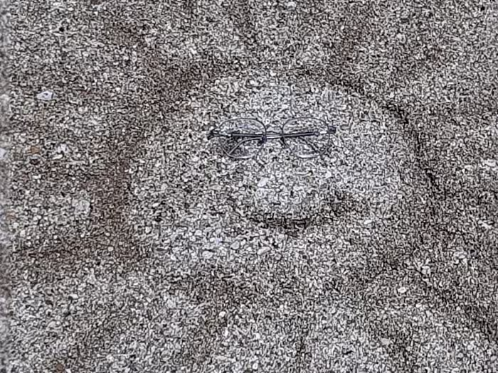 .