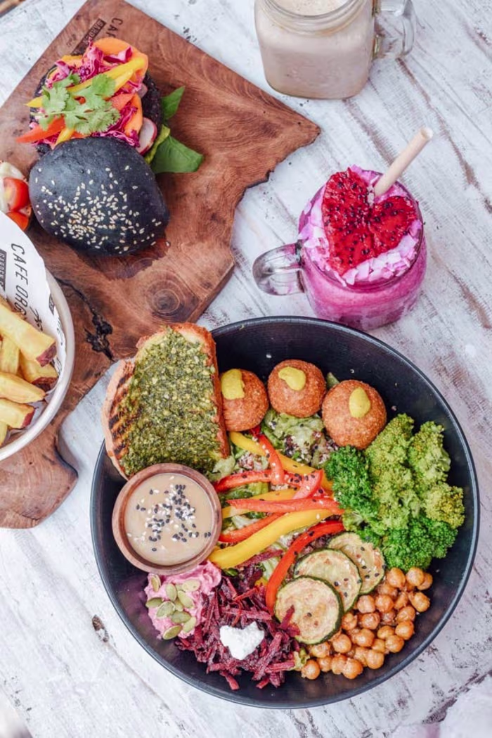 Exploring the Flavors of Georgia: A Guide to Healthy Eating and…