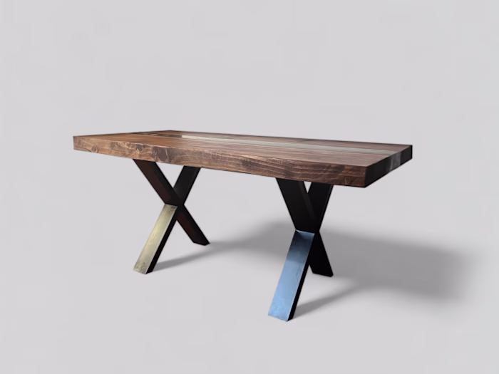 Proyecto personal | Mesa de cedro con resina