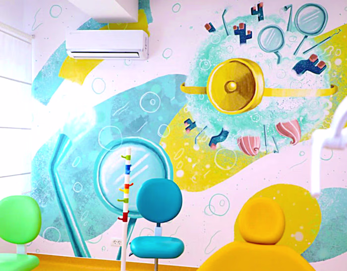 Dr. Leahu Dental Clinic illustrative branding and decor