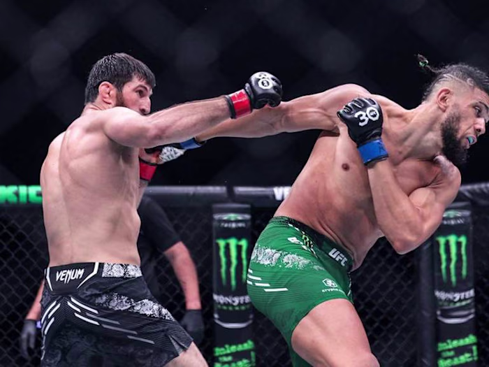 Magomed Ankalaev vs Johnny Walker - YouTube