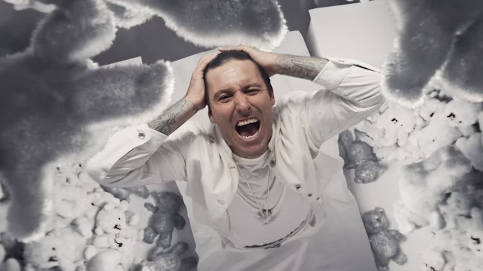 Parkway Drive - "Glitch" - YouTube