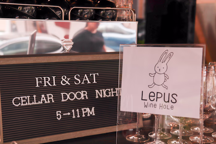 Social Media strategist: Wine Pop Up Store