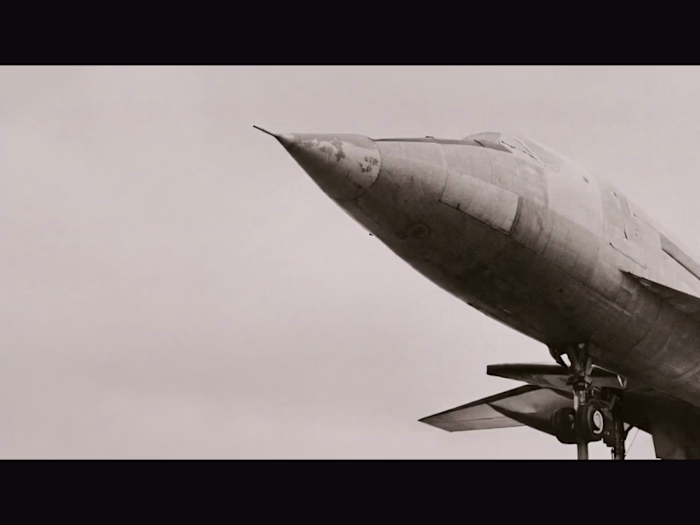 Le Tarmac - cinematic AI-generated site build