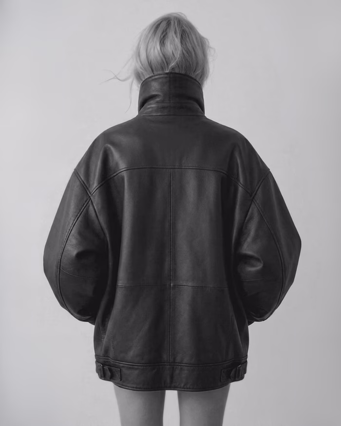 AI LOOKBOOKS / EDITORIALS for