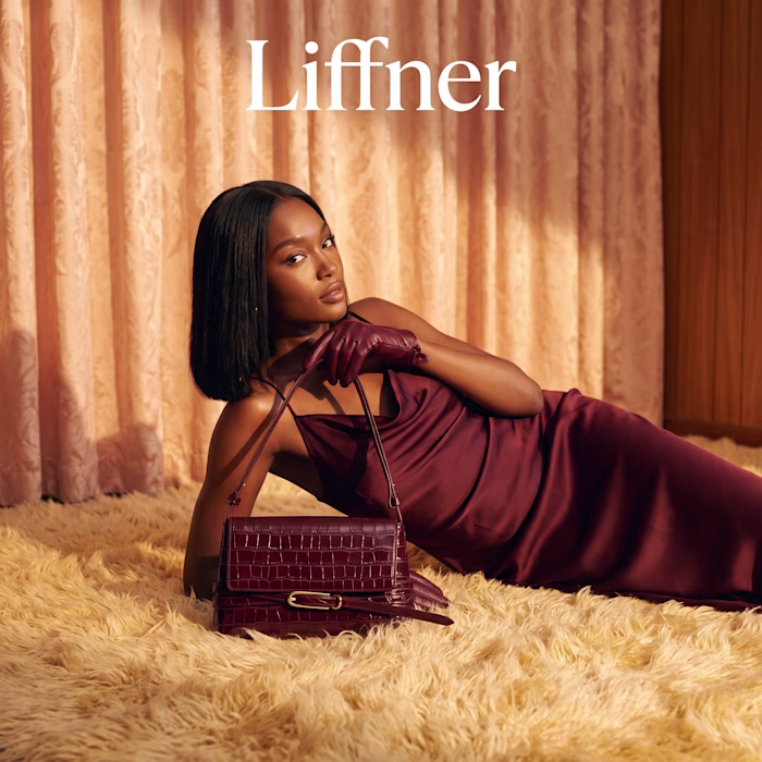 burgundy croc shoulder bag in