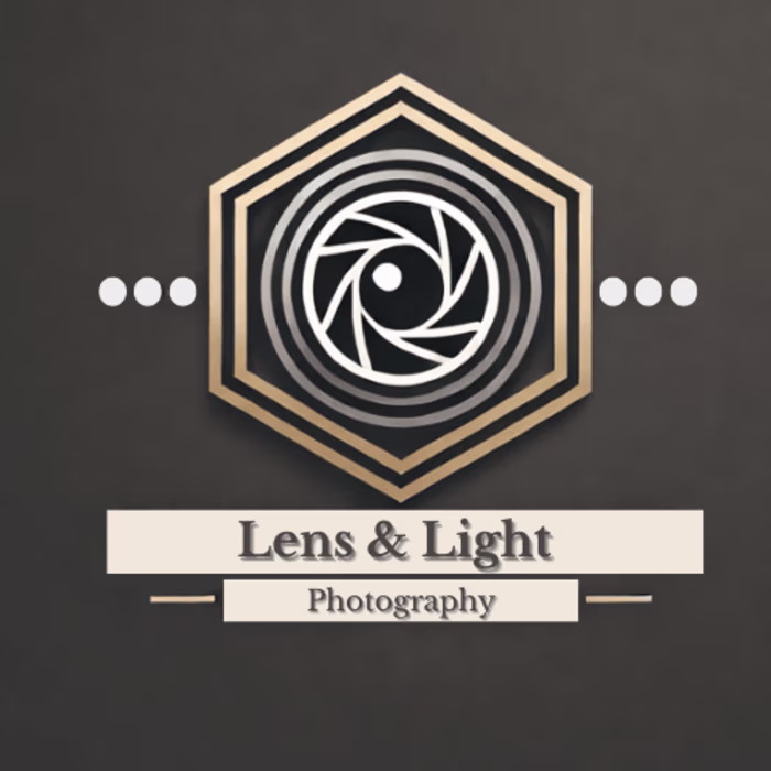 Lens & Light Photography: Premium Minimalist Logo Design