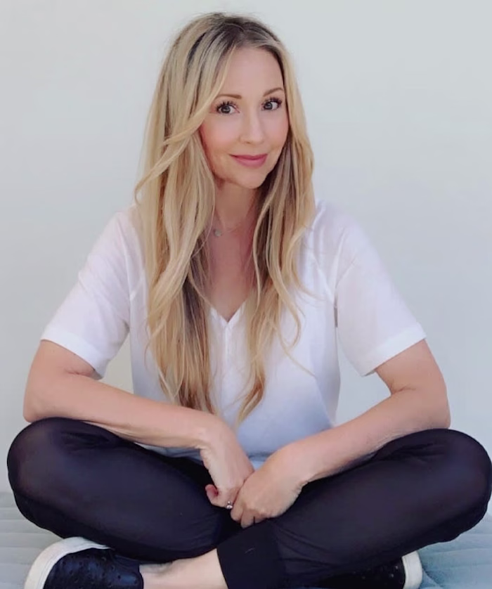Mature Makeup Masterclass | Teachable Sales Page | Hollywood MA