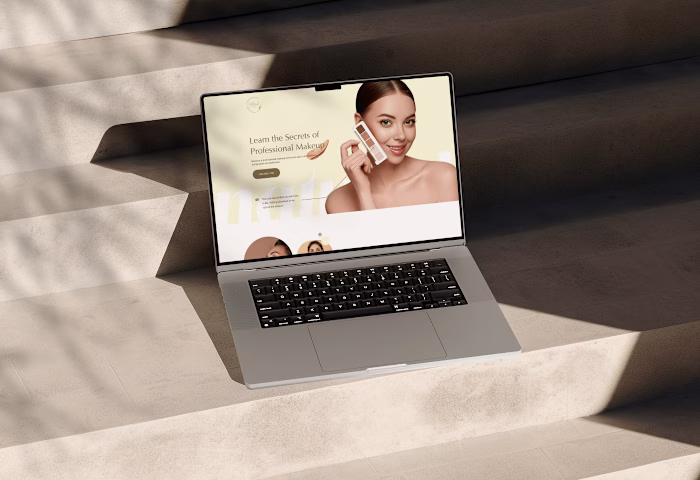 Make-Up Artist Course Custom Landing page : Behance