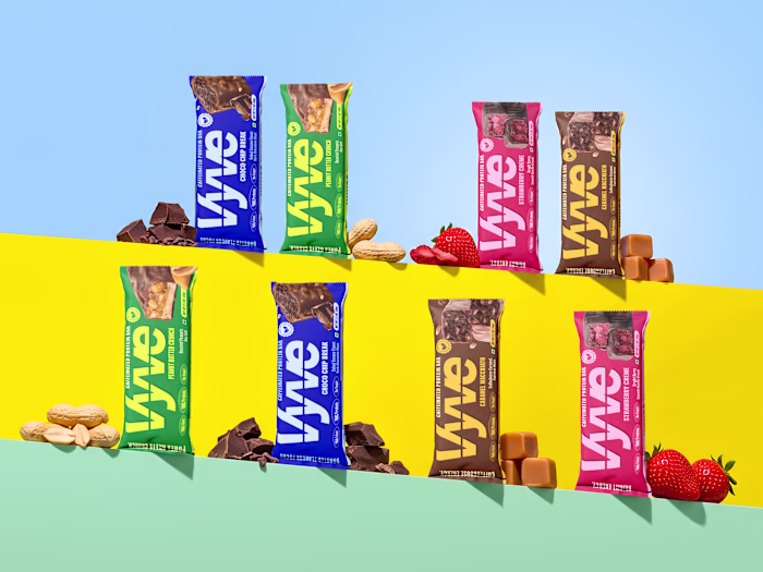 VYVE Caffeinated Protein Bar Branding & Packaging